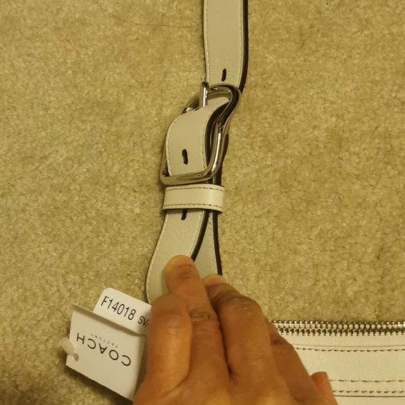 Coach crossbody bag, white, leather, Brand new, never use - Picture 4 of 4